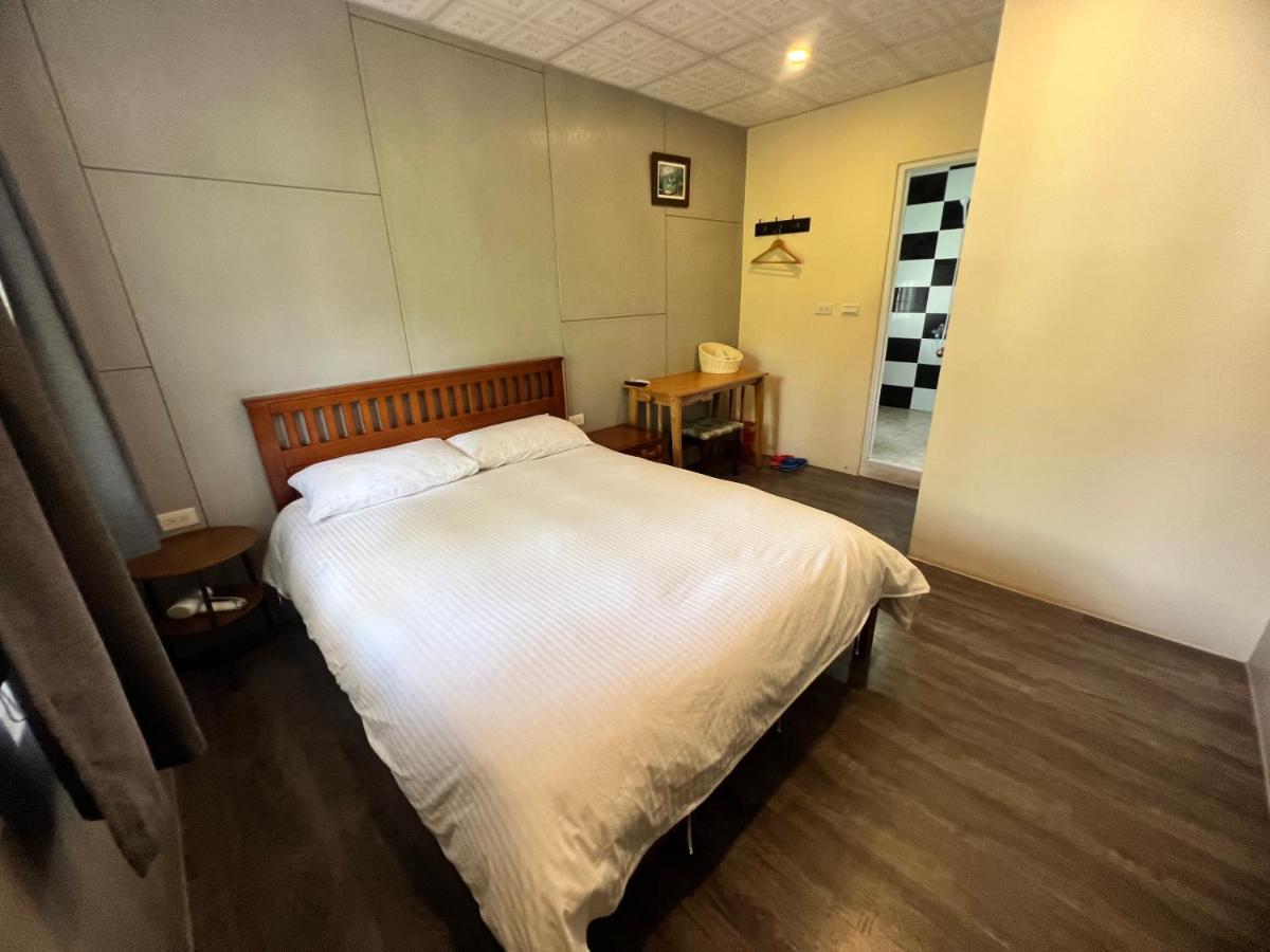 โกลเดนฟลาวเวอร์ บีแอนด์บี Apartment ยู่หลี่ ภายนอก รูปภาพ